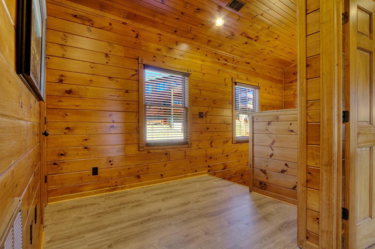 Smoky Mountain Views Villa Gatlinburg Exterior photo